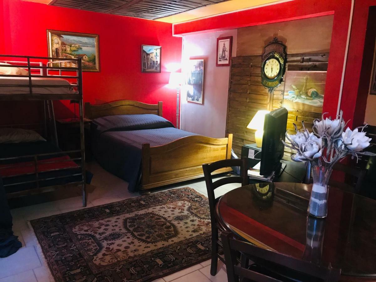Chambres D'Hotes Maison Sorrento Champs-Sur-Marne Buitenkant foto